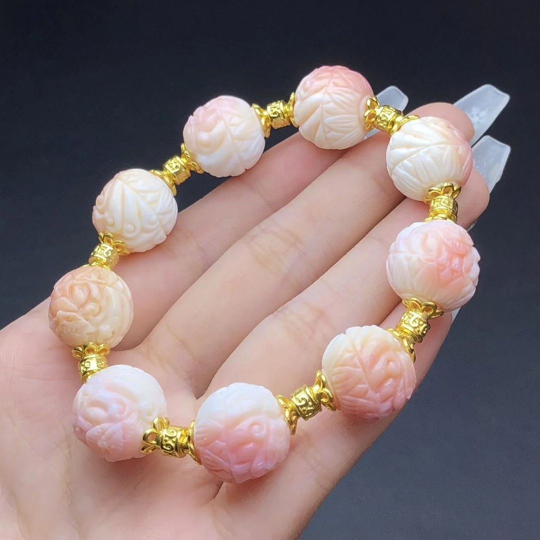 Natural Aliger Gigas Shell Fox Fairy Bracelet Charms Handmade Fortune Energy Mineral Woman Amulet Jewelry Gift 1PCS 11X15MM