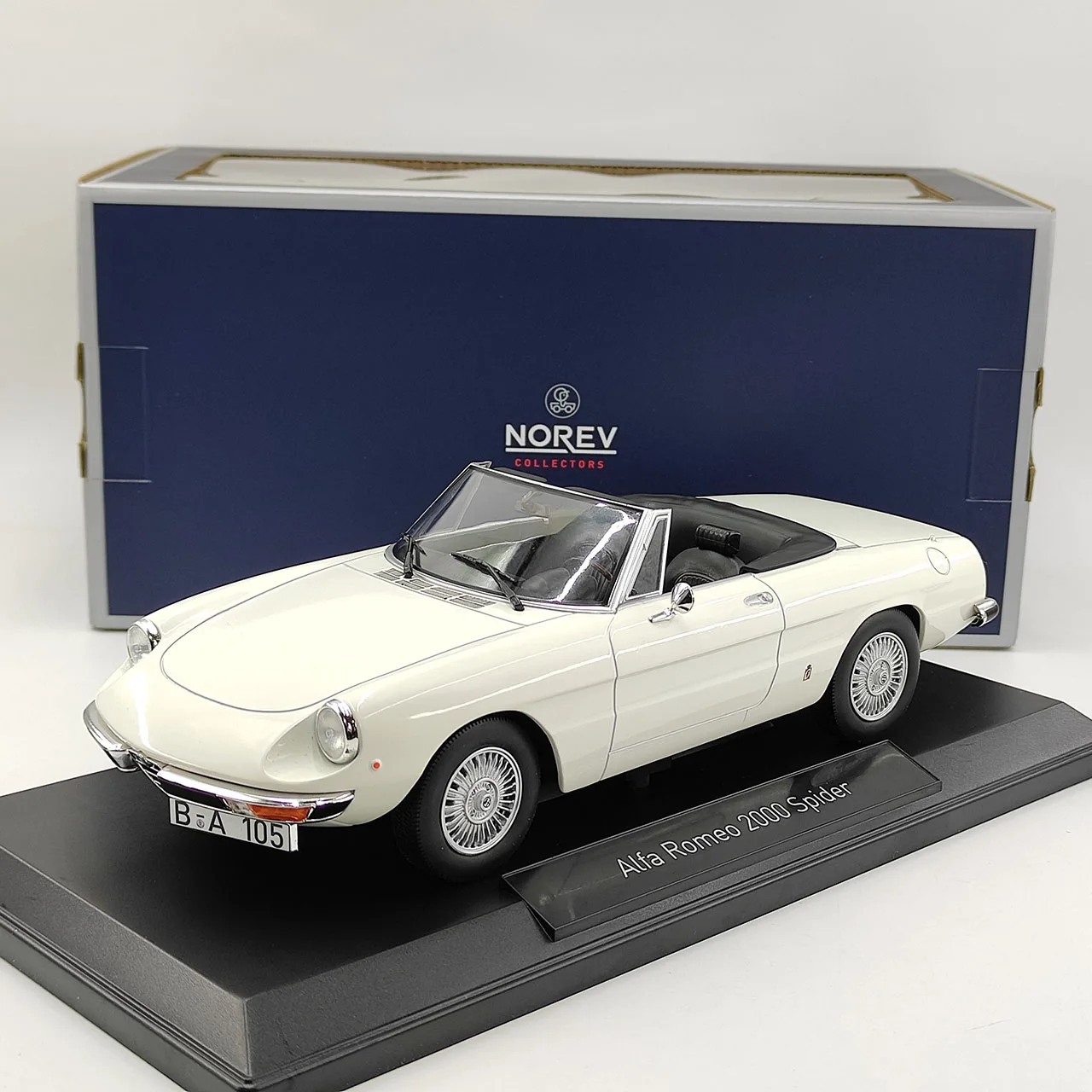 Defective Diecast NOREV 1:18 Scale Alfa Romeo 2000 Spider Alloy Car Model