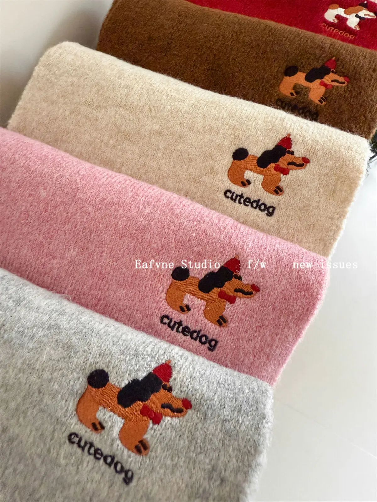 Puppy Embroidered Winter Cold Christmas Red Scarves Cartoon Warm Scarf Woman Christmas Scarves for Women Sweet Girls 2024 Gift