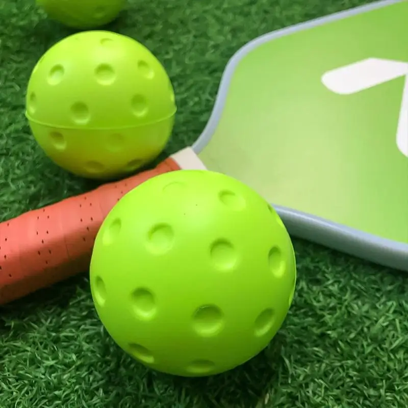 New Silent Pickleball Balls Quiet Foam Pickleballs Practice Balls With Exact Real Ball Bounce PU Pickleball Ball For Indoor Use