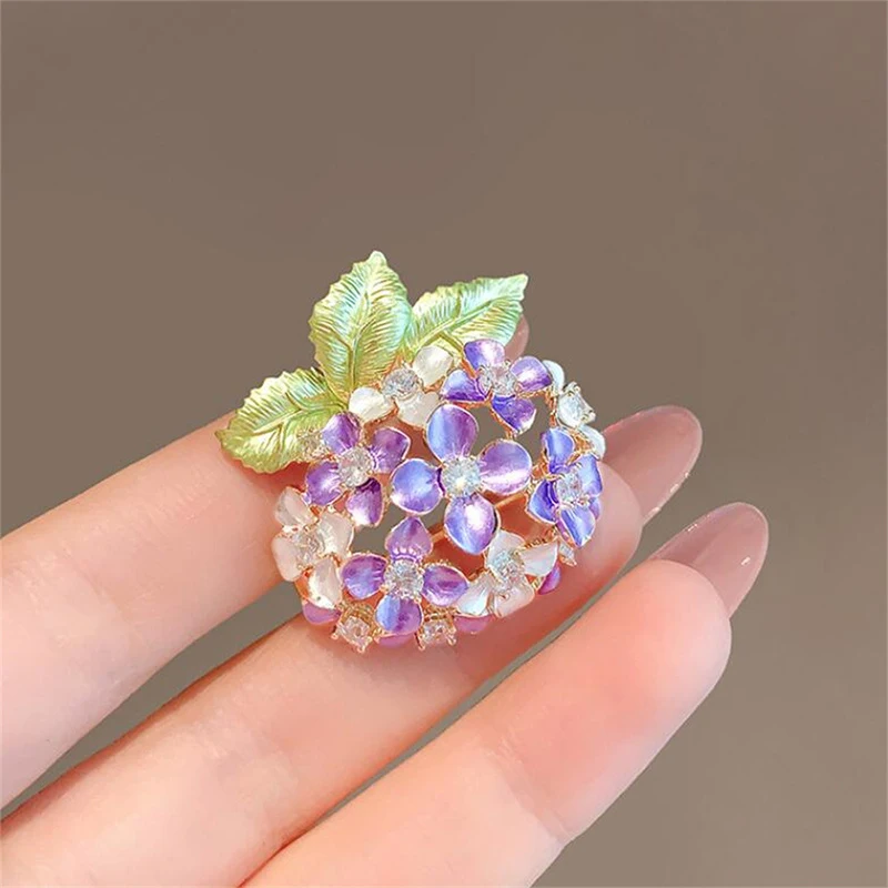 Fashion Purple Hydrangea Brooches For Women Clothing Coat Jewelry Accessories Gifts