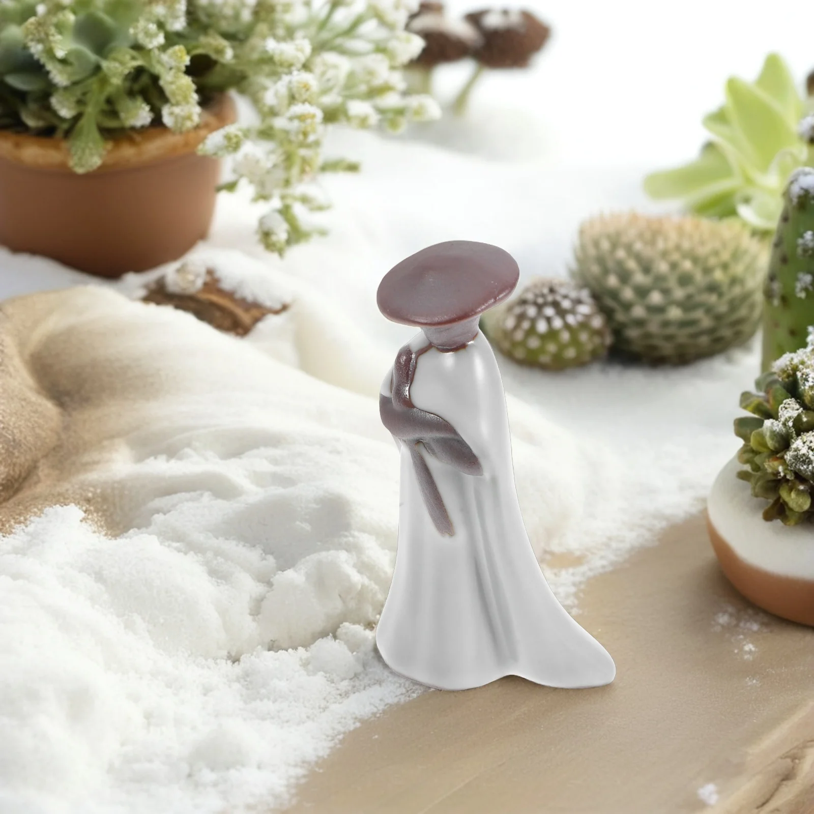 

Japanese Samurai Miniature Ceramic Statue Intricate Battle Stance for Bonsai Garden Desktop Living Room Decoration Asian Garden