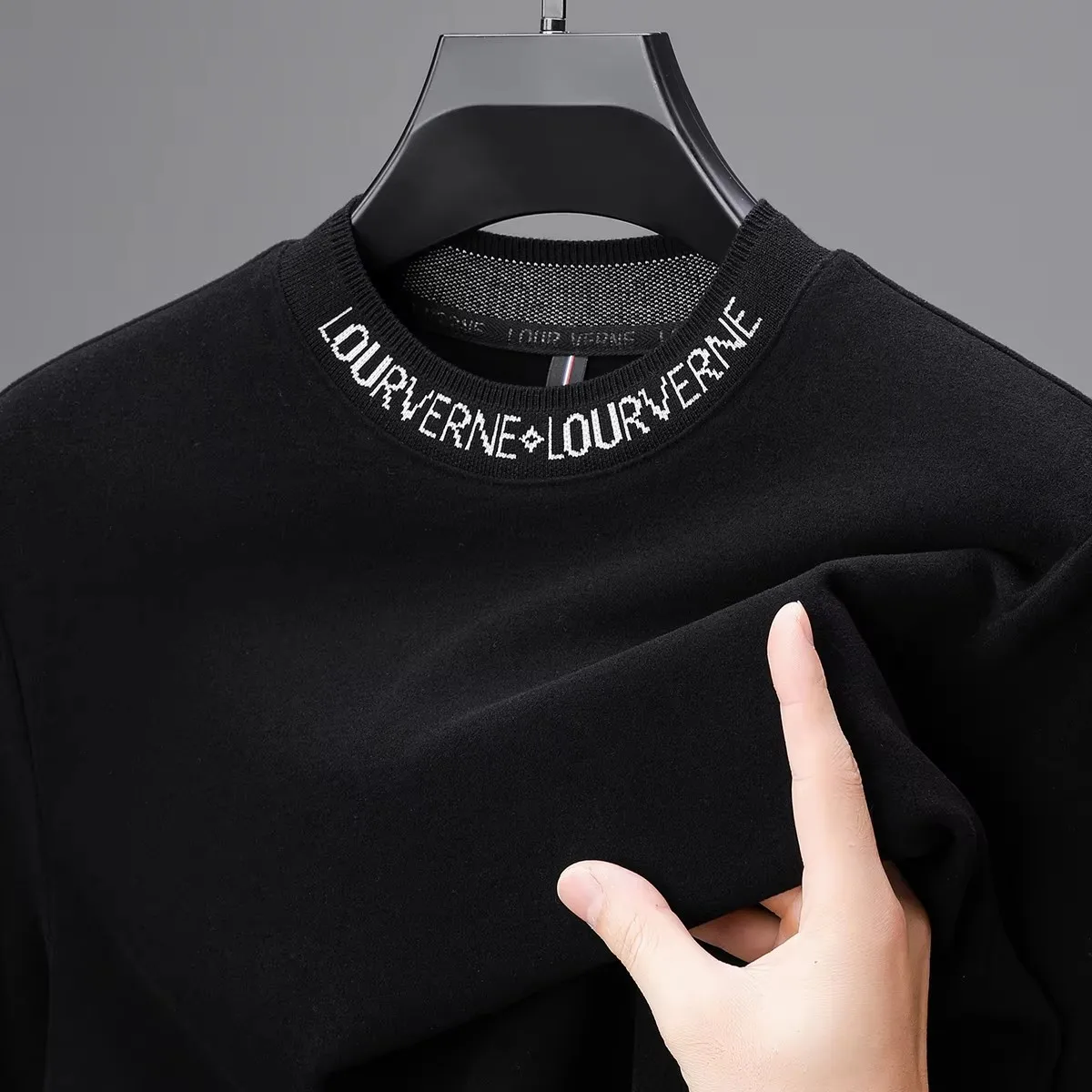 Autumn and winter German velvet warm casual men's long sleeved T-shirt brand fashionable knitted embroidery round neck pullover