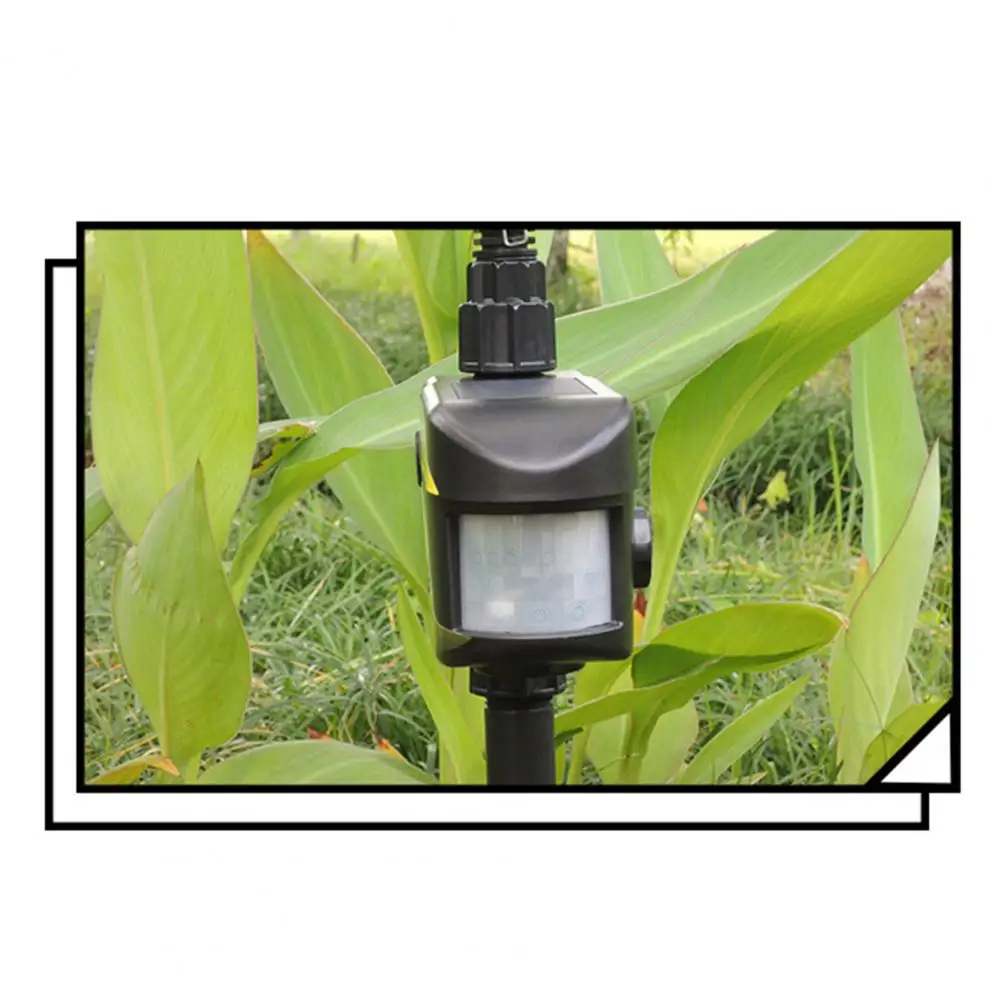 

Eco-friendly Garden Pest Managementsolution Solar Powered -activated Repellent Sprinkler System for Garden for Gardens