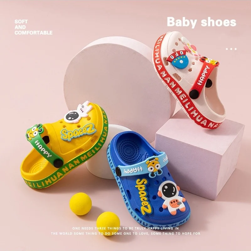 Summer Kids Beach Sandals EVA Ultra-light Boys Girls Baby Non-slip Soft Sole Children Toe-cap Astronaut UFO Sandals and Slippers