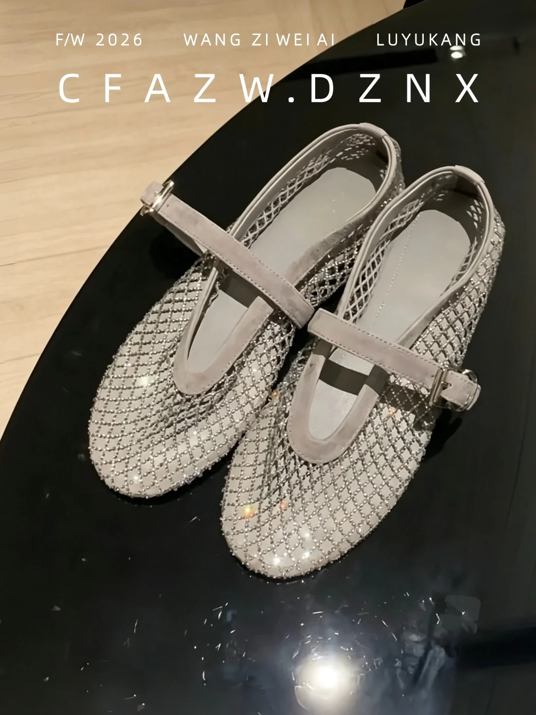 scarpe-mary-jane-in-vera-pelle-ultra-morbida-ballerine-estive-da-donna-con-lacci-e-design-a-rete-traforata-alla-moda