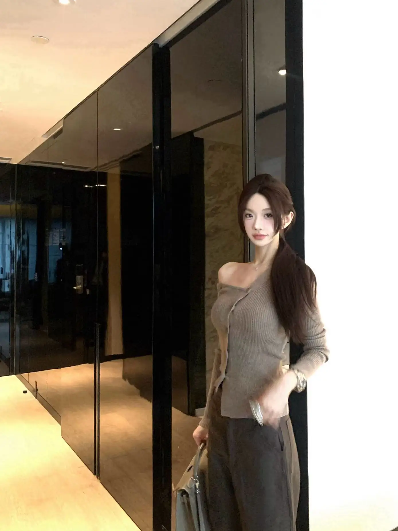 

JongLimit, осенний новый вязаный свитер уникального дизайна, женский шерстяной вязаный топ Ele ort Sle, повседневный асимметричный v-образный вырез...