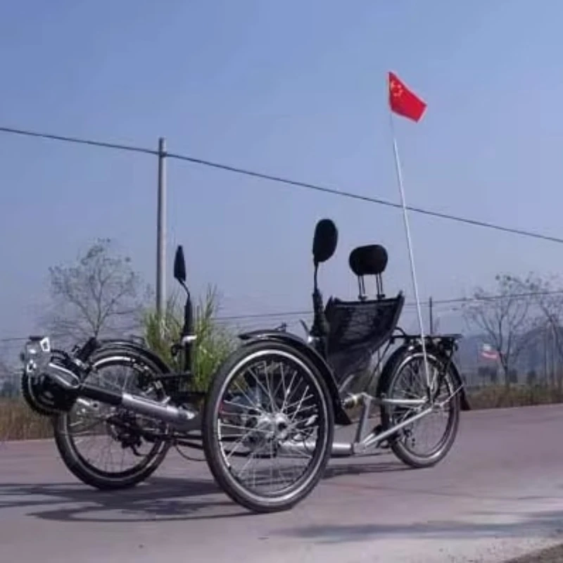 

Silver-white three-wheel shock-absorbing recliner, shock-absorbing three-wheel recliner