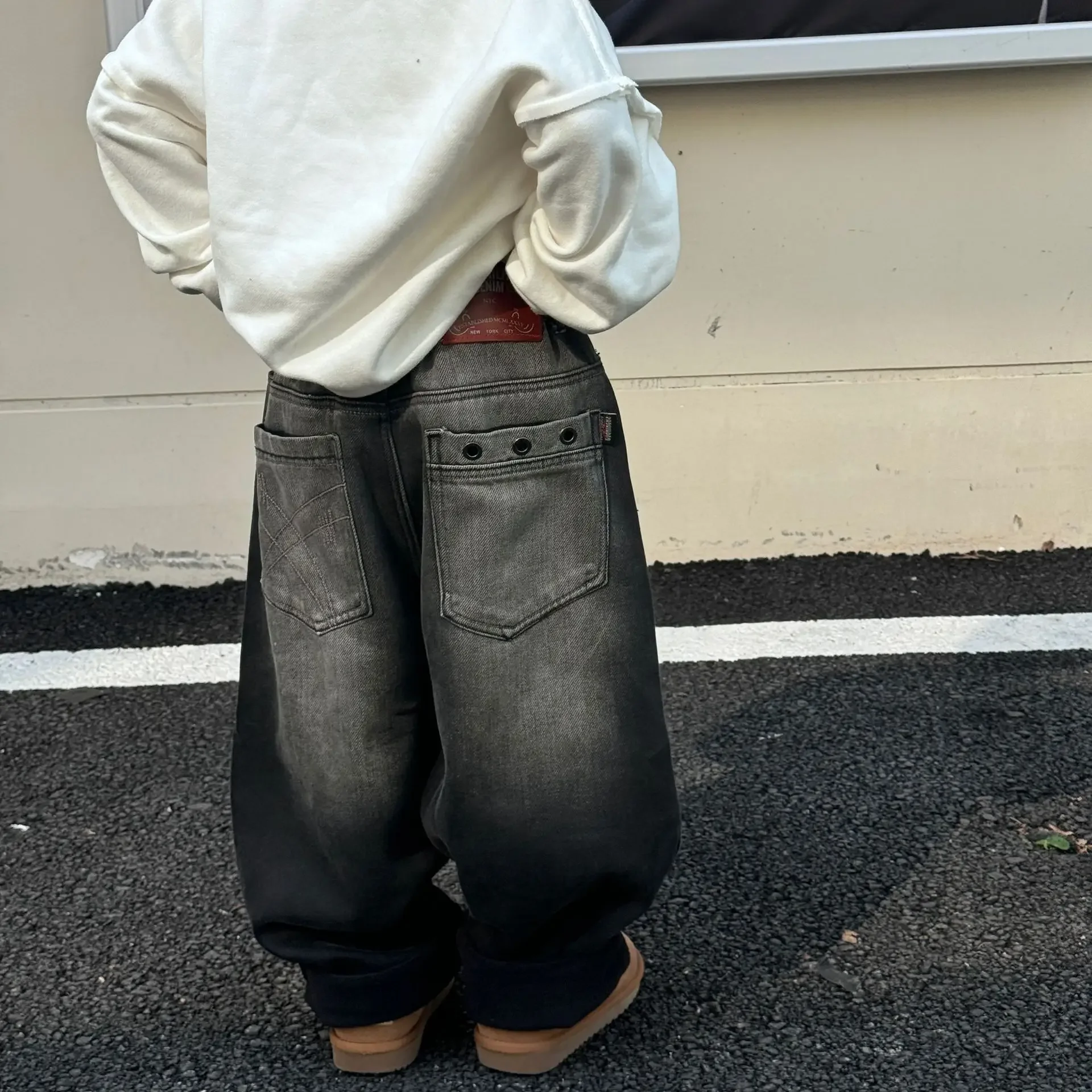 2024 Winter New Korean Edition Boys' Fashion Versatile Retro Loose Western Style with Velvet Jeans Children's Trendy