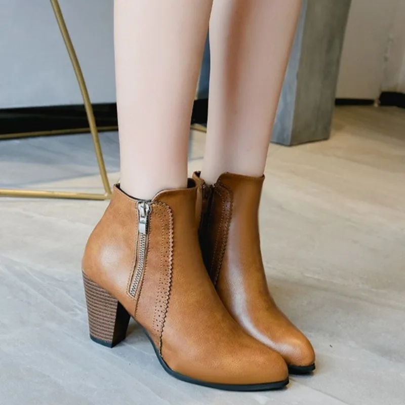 Short Boots for Women Head Layer Cowhide British Retro Handmade Chelsea Women Boots Black Thick Heel Platform Side Zipper Boots