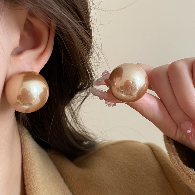 Large Round Imitation Pearl Stud Earrings For Women French Fashion Style Versatile New Earring Light Luxury Jewelry Wholesale K-