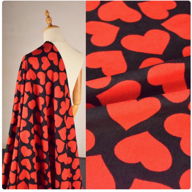 

Вельветовая ткань с принтом большого сердца в стиле ретро, черная подошва, красная для осенне-зимнего платья, брюк, швейная ткань ручной работы, T2382
