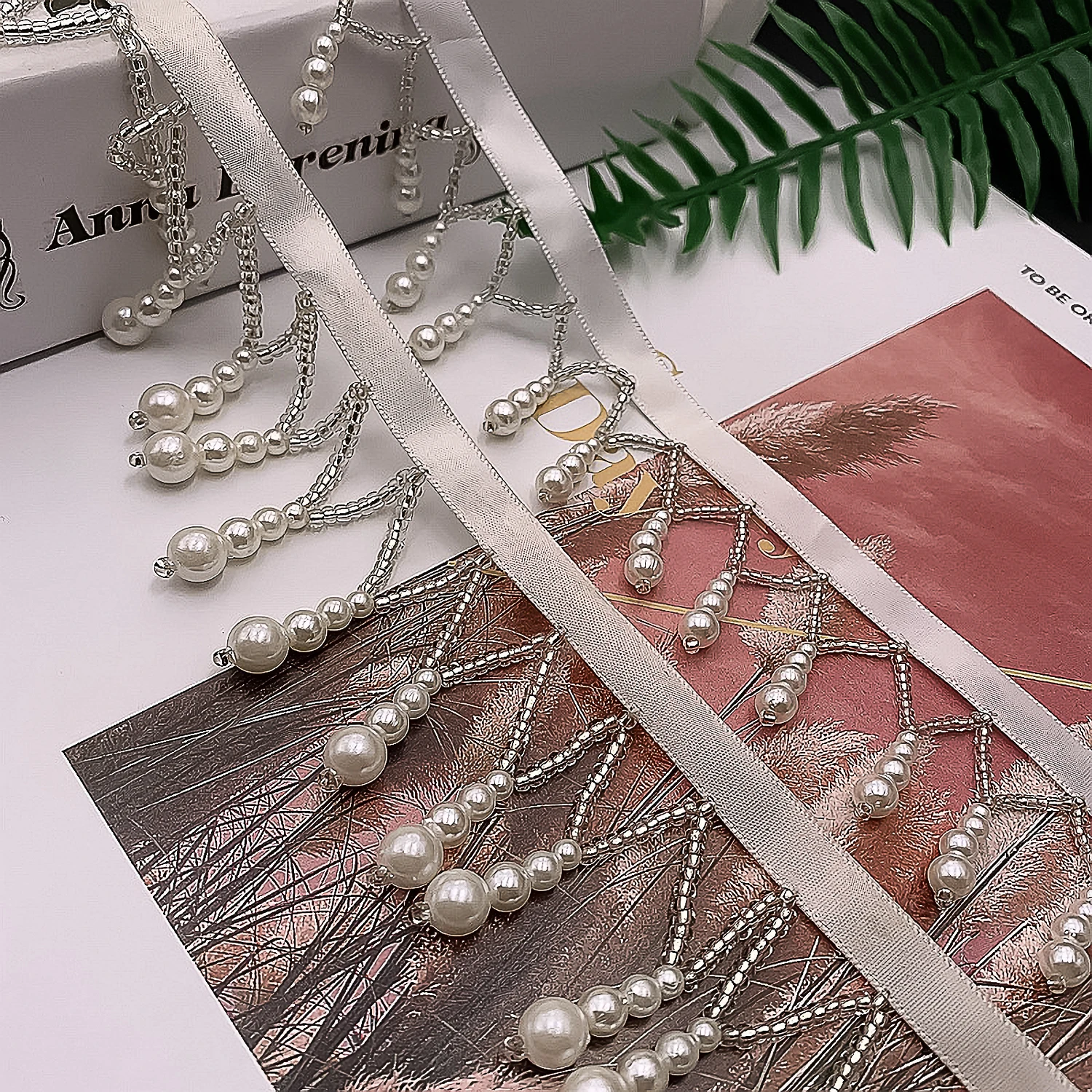 Whtie-Rideau en dentelle perlée avec pompon, design en forme de gourde, perle tissée, ceinture, jupe, ourlet, grille pour la couture, bricolage