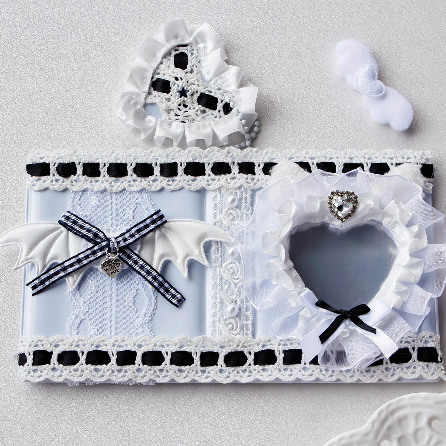 Mini 3  Inch Photocard Album Heart Hollow Black White Ribbon Lace Kpop Card Binder Book Idol Collect 36 Pockets Holder Toploader