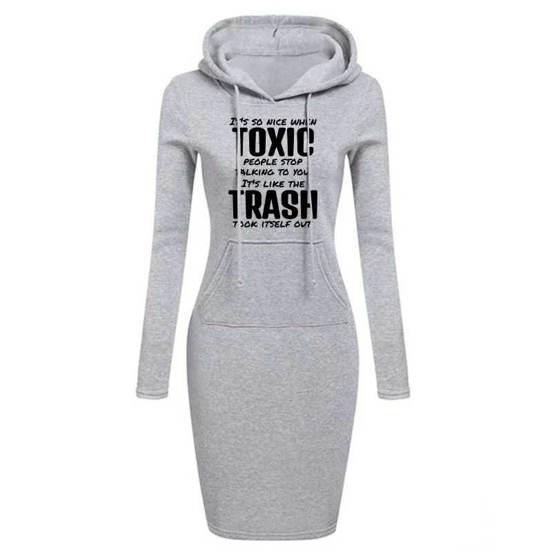 إنه جميل جدًا عندما تتوقف الأشخاص السامون يتحدثون معك. إنه مثل القمامة يسخر فستان نسائي بقلنسوة فستان نسائي