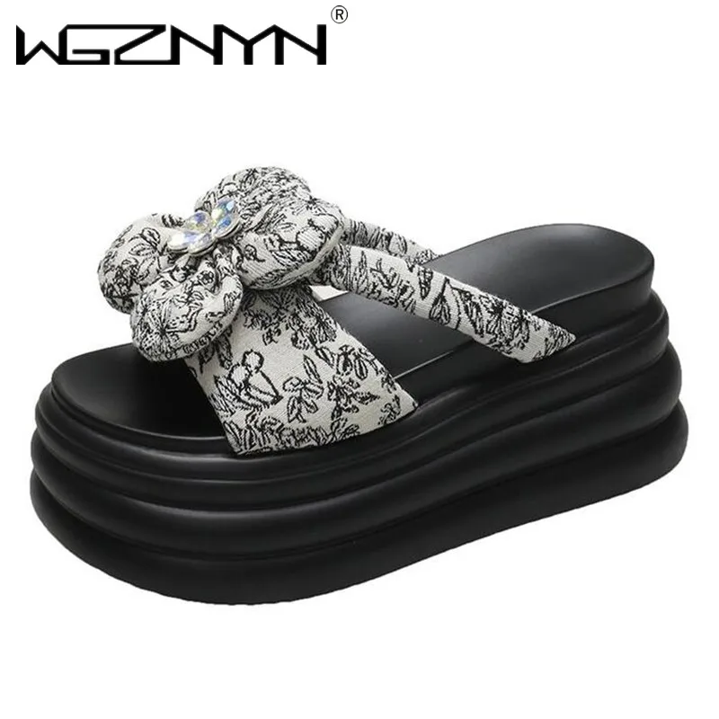 

2024 High Platform Women's Summer Casual Slippers Flowers Wedge Heels Slides Sweet Girl Chunky Sandals Open Toed Beach Slippers