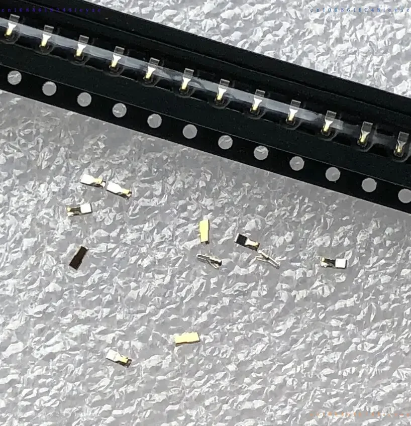 

Аппаратная шрапнель, контакт, сигнальная антенна Шрапнель 2,7*1,0*1,0 мм H1.0 Высота, наполовину позолоченная