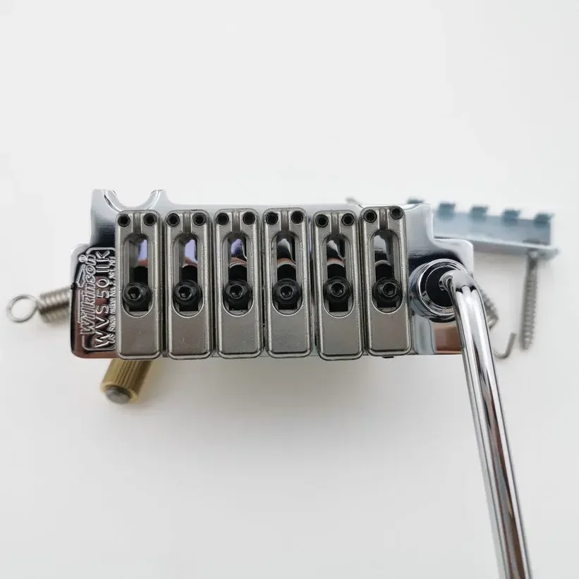 

Wilkinson WVS50IIK Guita Tremolo Bridge With matching Satin Saddles Chrome high quality in stock