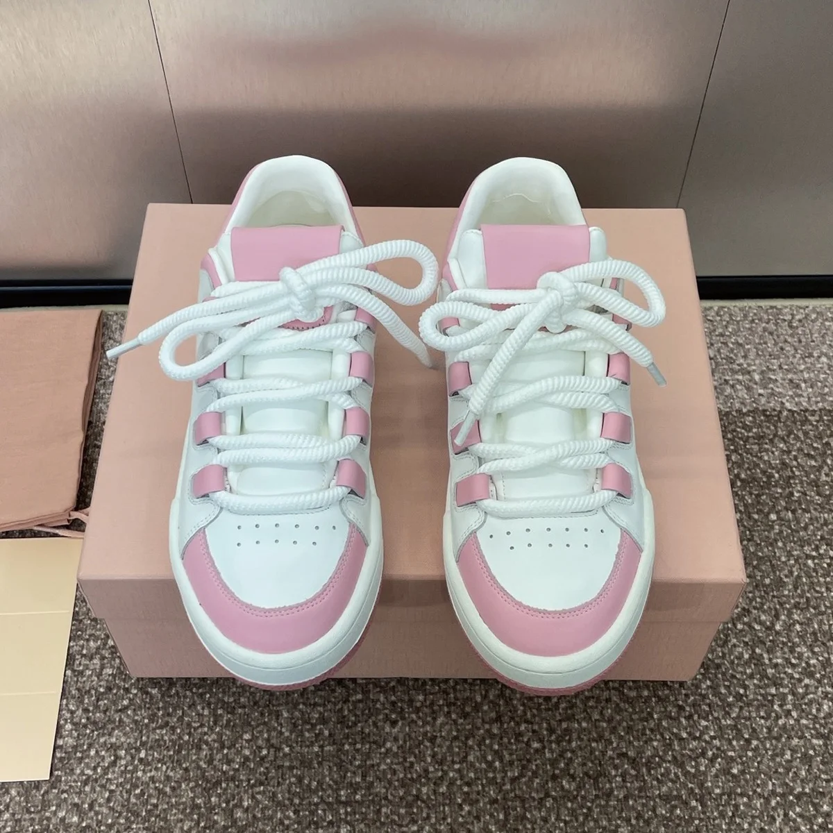 2026 High Quality Autumn women shoes casual lace up platform sneakers comfortable daily walking footwear ch25020929