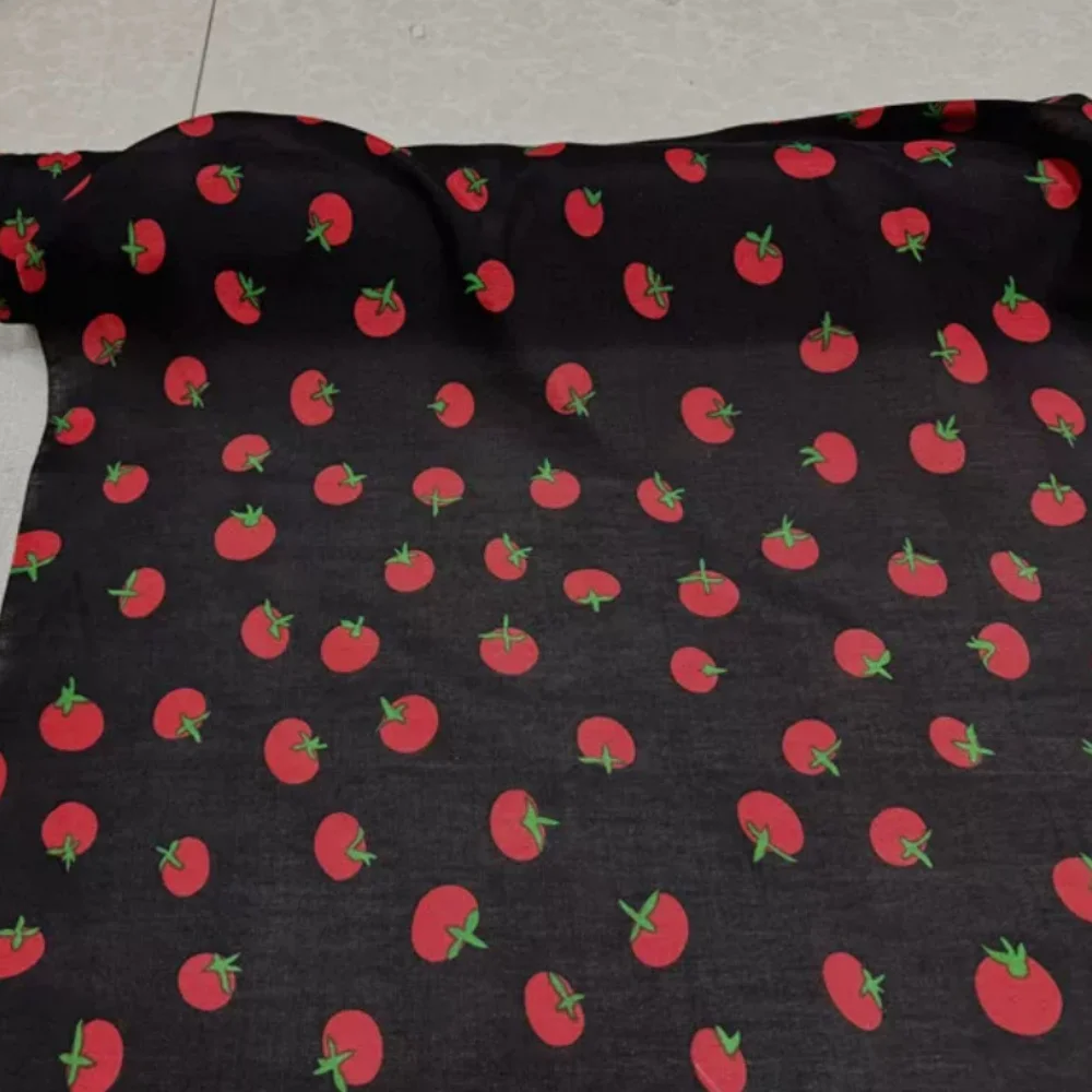 roupao-confortavel-de-seda-e-algodao-estampado-fofo-de-tomate-vermelho-para-criancas-meninas-ideal-para-feriados