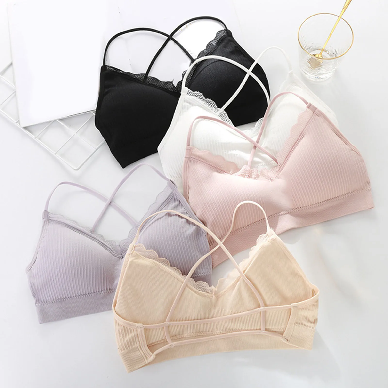 

Sexy Seamless Lace Decorate Lingerie Brassiere Women Breathable Wire Free Sports Bra For Gym Fitness Yoga Sportswear Push Up Bra