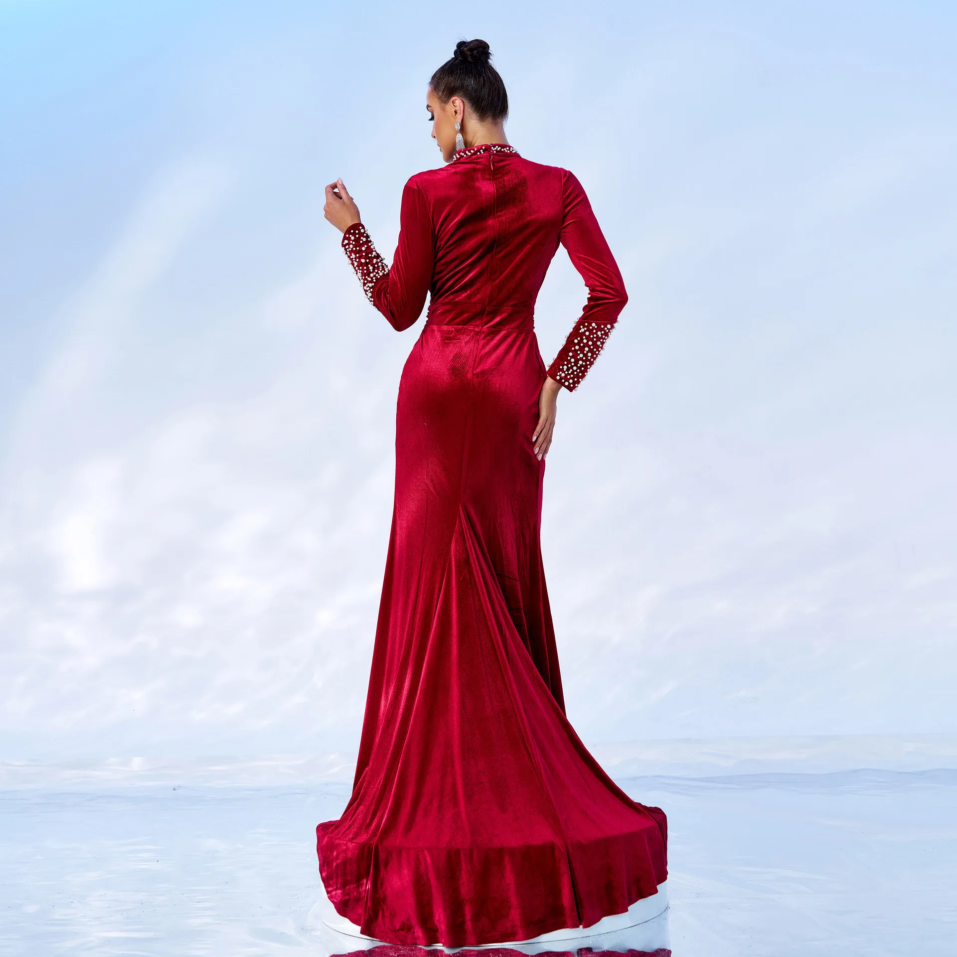 Vestido europeo de terciopelo rojo vino con diamantes de imitación bordados elegantes para primavera y otoño para mujer, vestidos largos de terciopelo ajustados de cintura alta para mujer