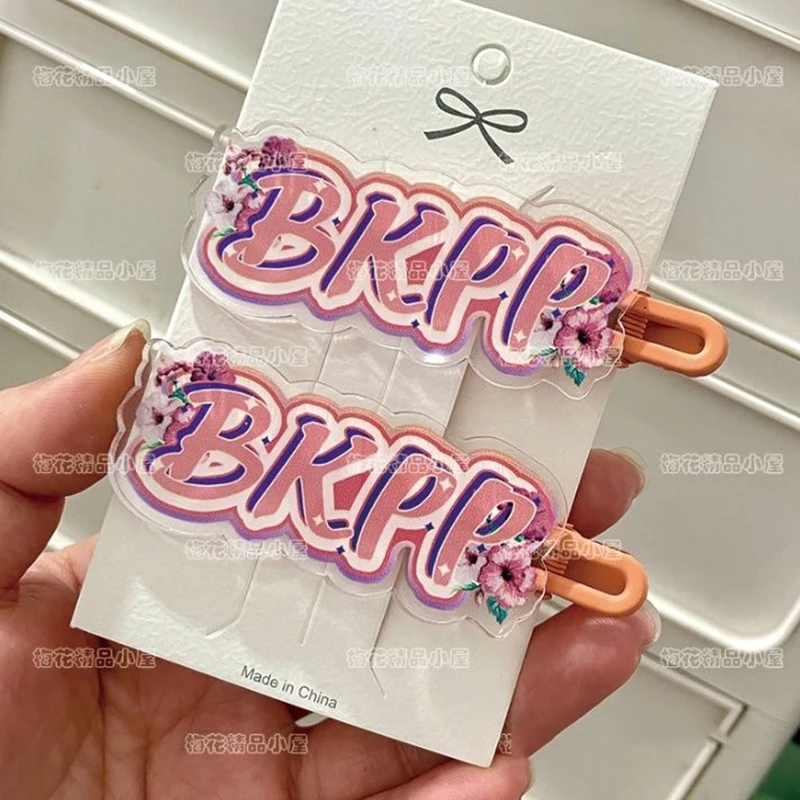 GMMTV ‌ BKPP Cosplay Haarspeld Billkin PP Krit Acryl Haar Clip Hibiscus Bloem Brief Haarspeldjes Hoofddeksels Carnaval Haaraccessoire