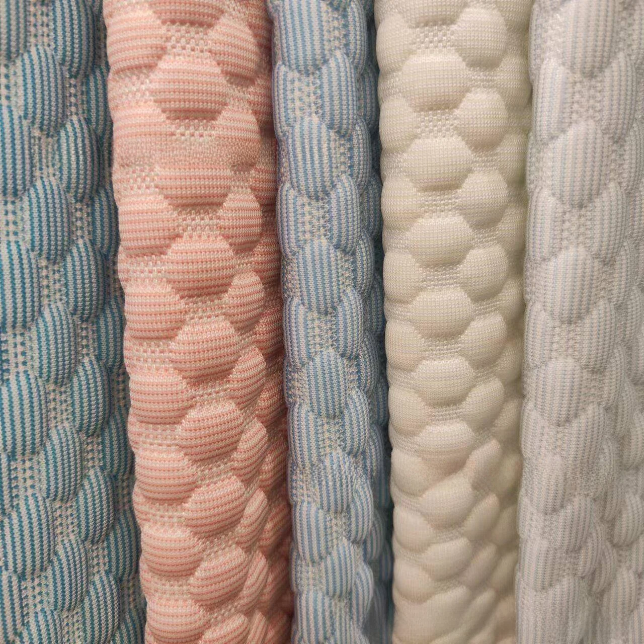 

Cool Sensation PE Multi-Color Genuine Ice Bean Fabric Cooling Mat Material Direct Sale from Factory Ice Bean Bean Full Genuin...