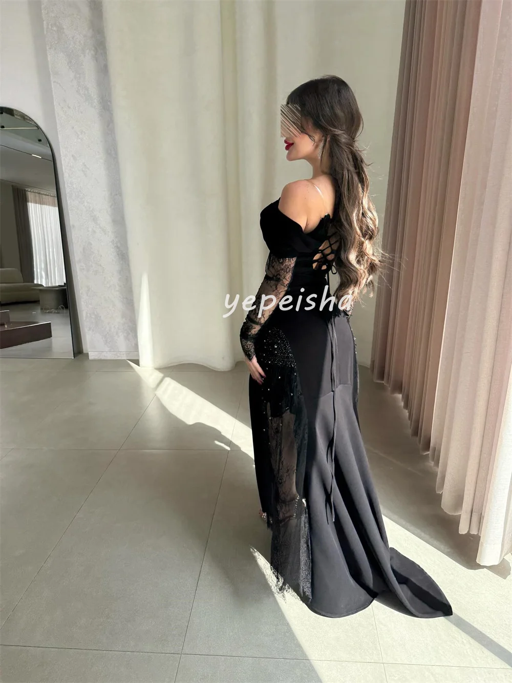 Personalizzato Retro Pastrol Jersey Pieghettato di pizzo Perline Paillettes A-line Abiti lunghi con spalle scoperte Abiti da cerimonia su misura Sexy