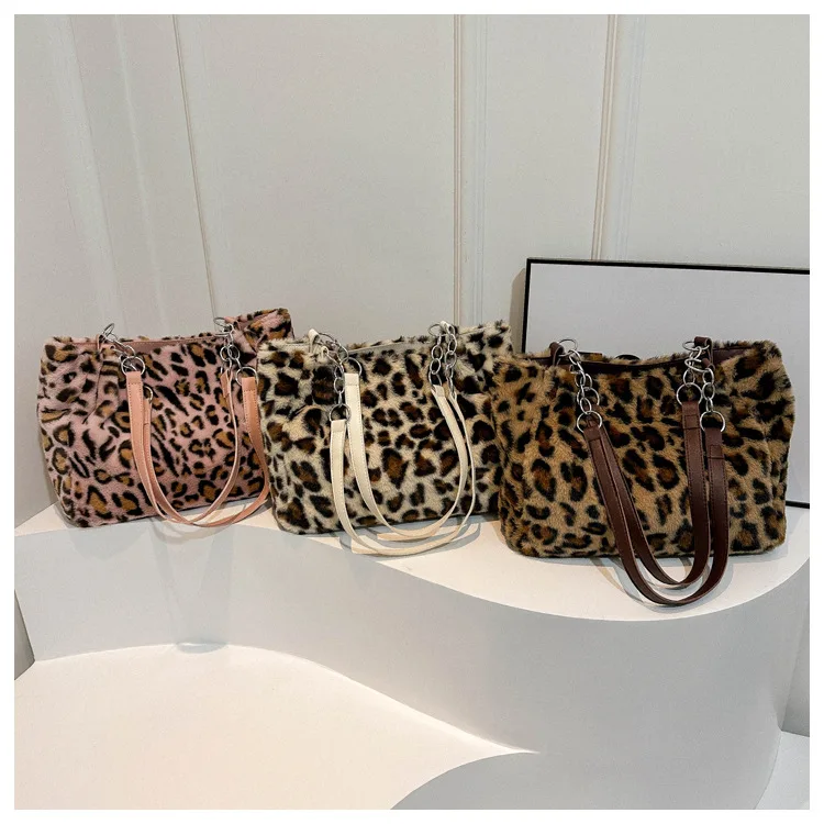 

Women's Shoulder Bag Simple Large Capacity Bag Fashion Leopard Print Plush Tote Bags Atmosphere Plush Shoulder Bags Women's Bag