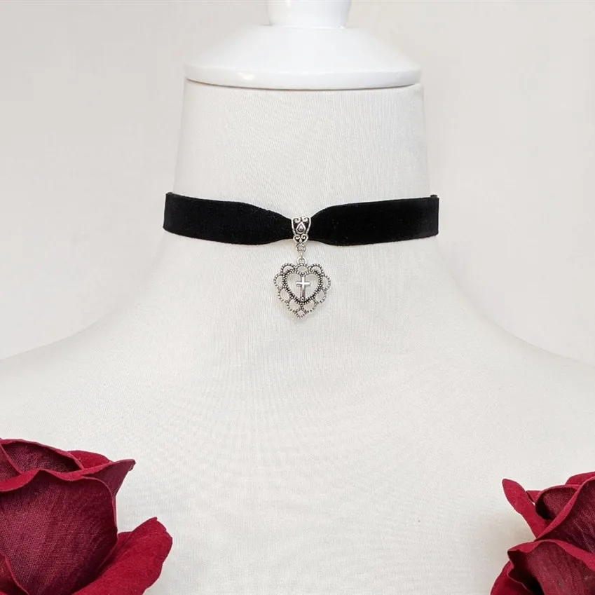 Retro Gothic Silver Color Spiky Heart-shaped Cross Pendant Black Velvet Necklace for Women Halloween Party Chokers Jewelry Gifts