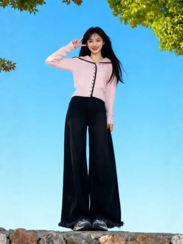 

French Sle Slim Fit Knitted Sweater Soft Gentle Wind Unique Beautiful Winter Top for Younger Looking Slimming Effect