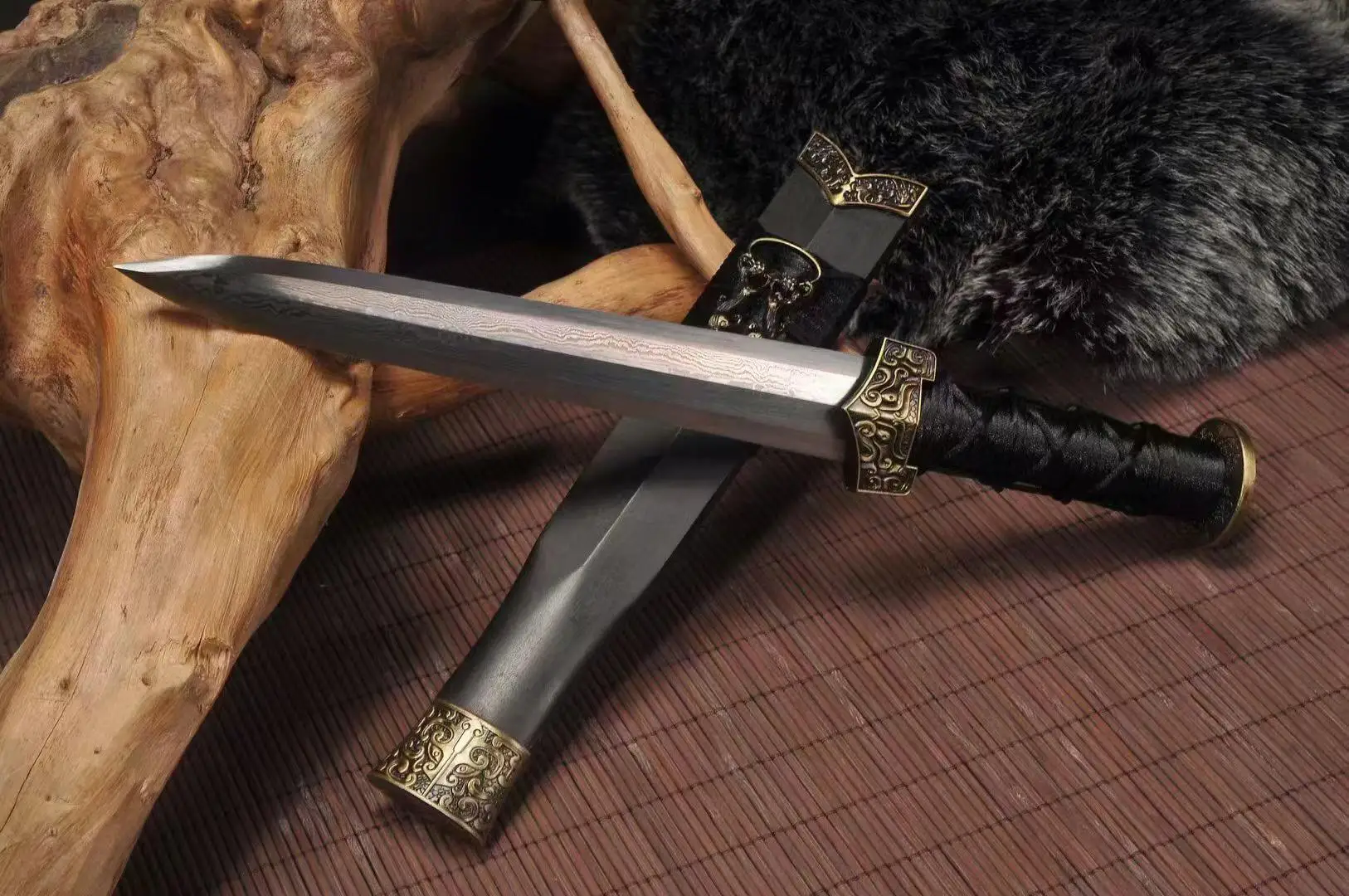 Chinese gladiator short sword cosplay Damascus steel katana Ninja Knight martial gift Sports performance decoration Not sharp