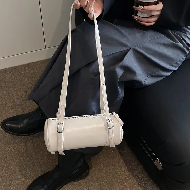 حقائب كتف نسائية ذات تصميم متخصص بسيطة بلون سادة حقيبة تحت الإبط للسيدات حقائب يد عصرية من جلد البولي يوريثان #4