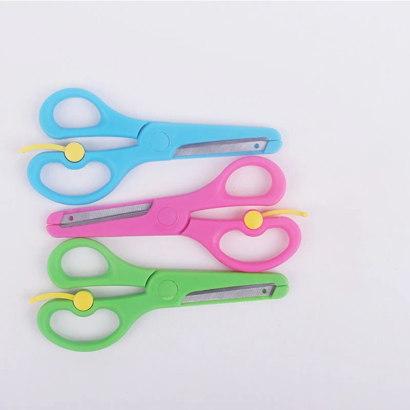 1Pc 135mm Mini Safety Scissors with Round Head for Students And Kids DIY Paper Cutting Handmade Art Craft Supplies Plastic