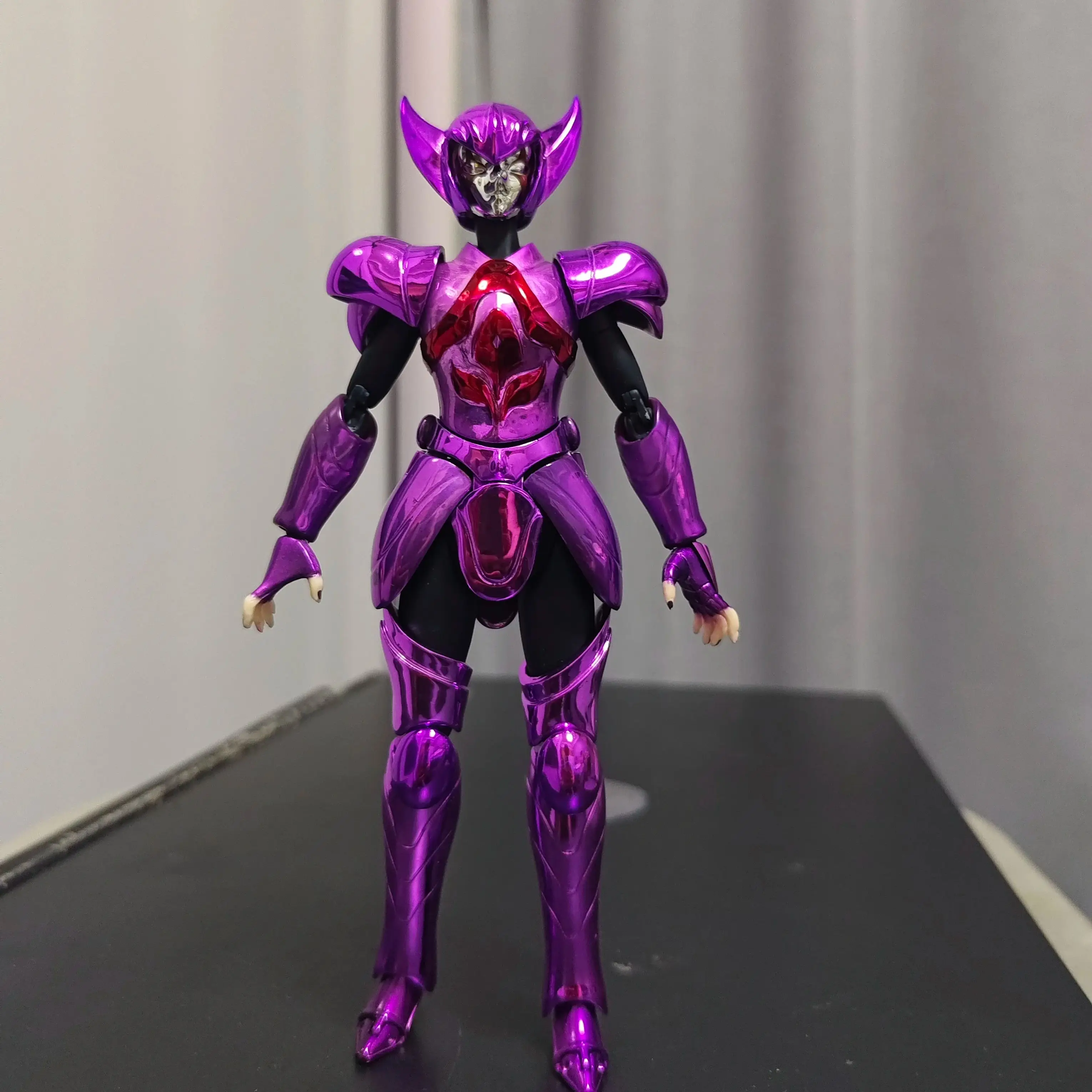 

Saint Seiya Esther - Leader of the Ghost Saints Articulated Action Figure Collectible Toy