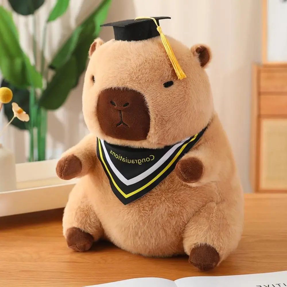 Capybara Graduate Capybara ตุ๊กตาผ้าตุ๊กตาจําลอง Capibara อะนิเมะ Fluffty ของเล่นนุ่มน่ารักตุ๊กตา Capybara ตุ๊กตา Plush