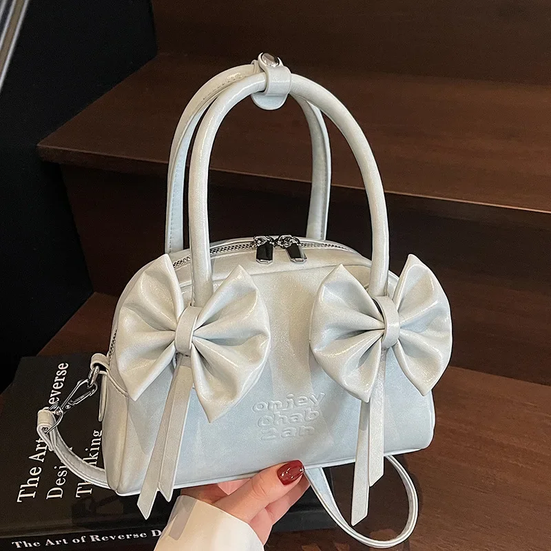 

2025 New! Exclusive Luxury Punk Rivet Bag for Women, Super - Popular Design, High - Grade Look, Multi - Functional Crossbody