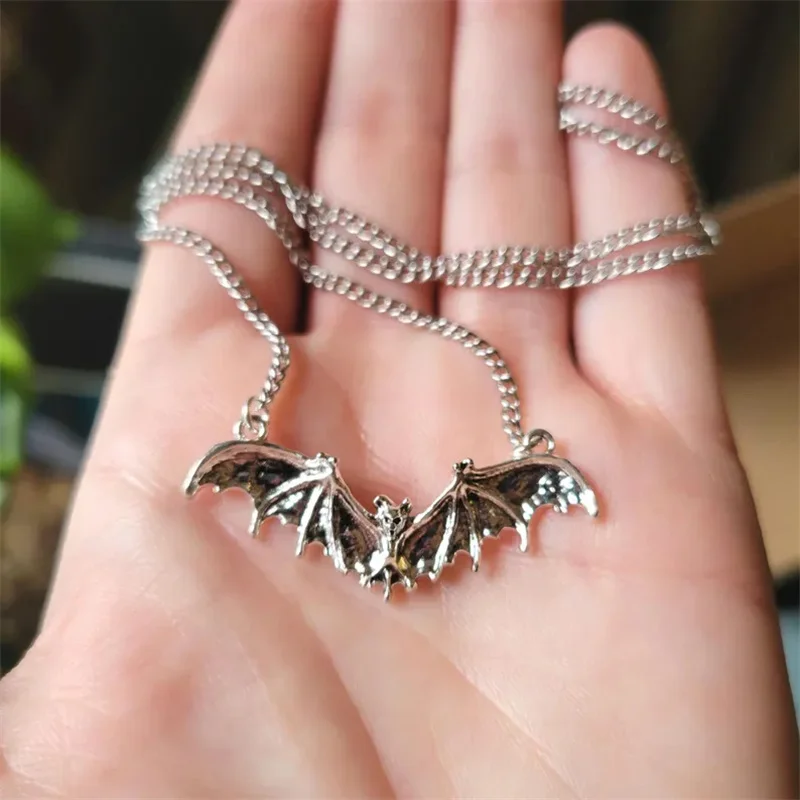 Vintage Gothic Bat Pendant Necklace For Men Women Silver Color Goth Punk Halloween Fashion Jewelry Accessories Cosplay Wholesale