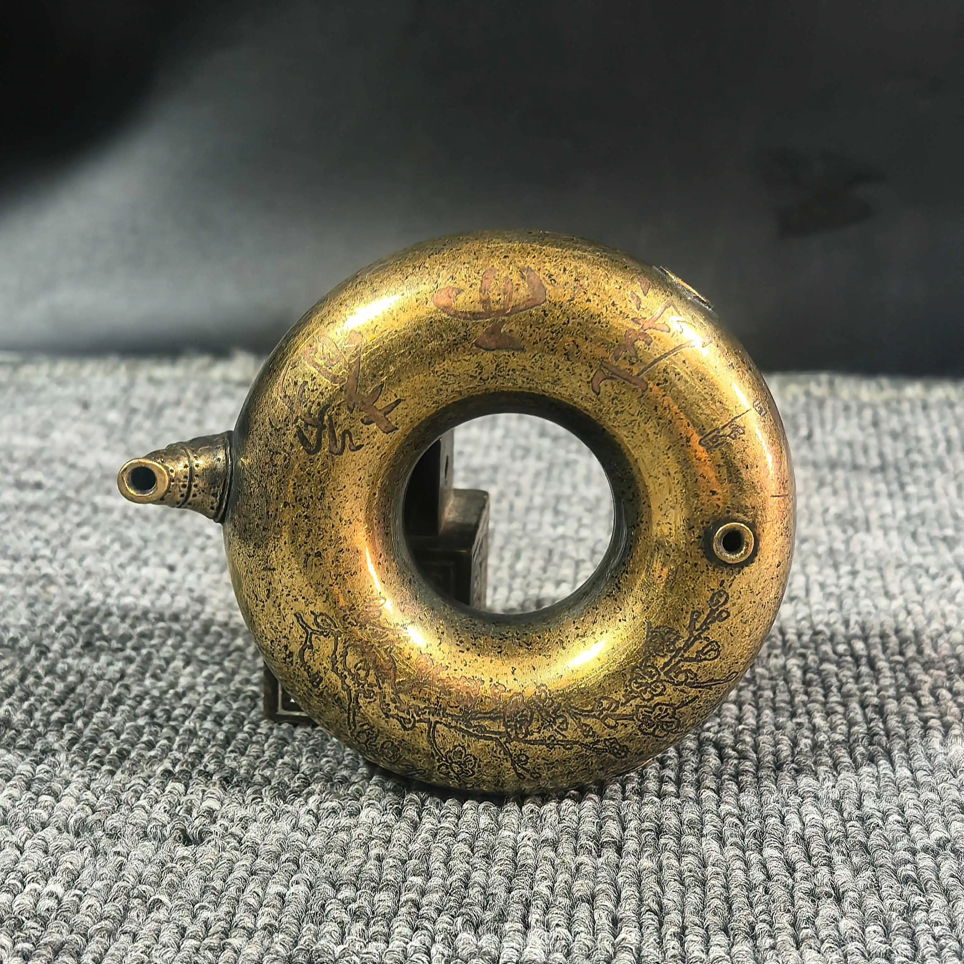 Pure copper droplet calligraphy and painting supplies, circular droplet water injection inkstone ornaments