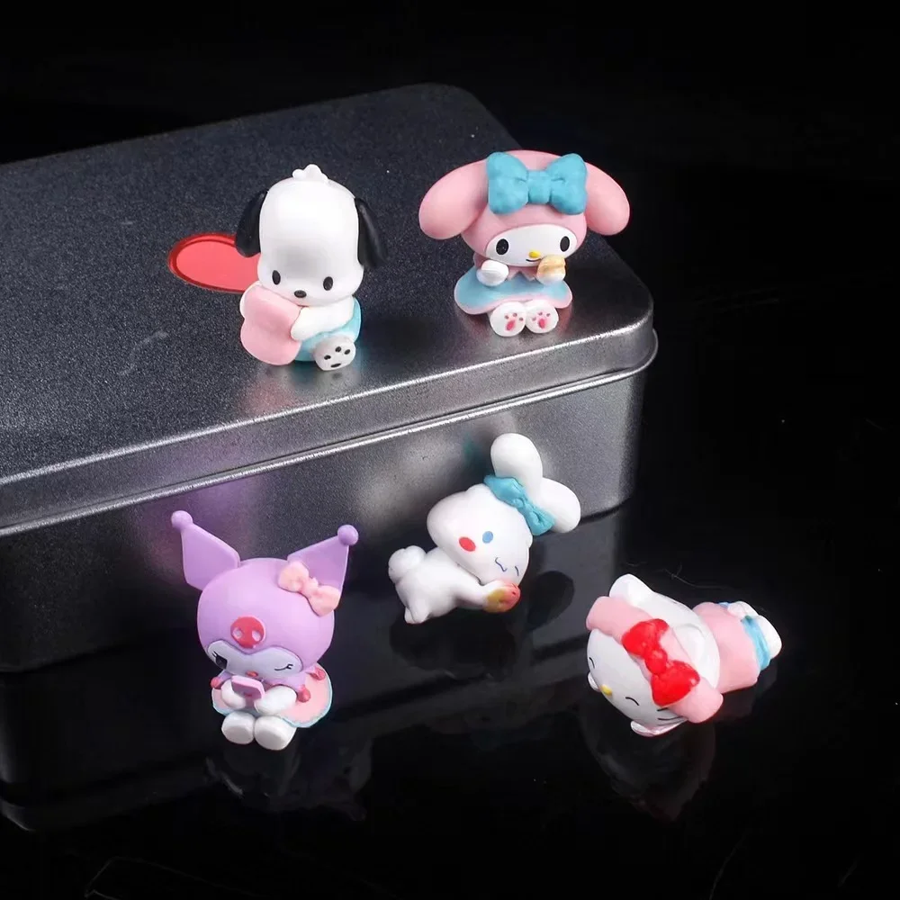 

Sanrio Kuromi Mini Witch Grand Ceremony Аниме Фигурка-Кавайная игрушка Украшение для детей Коллекционный подарок