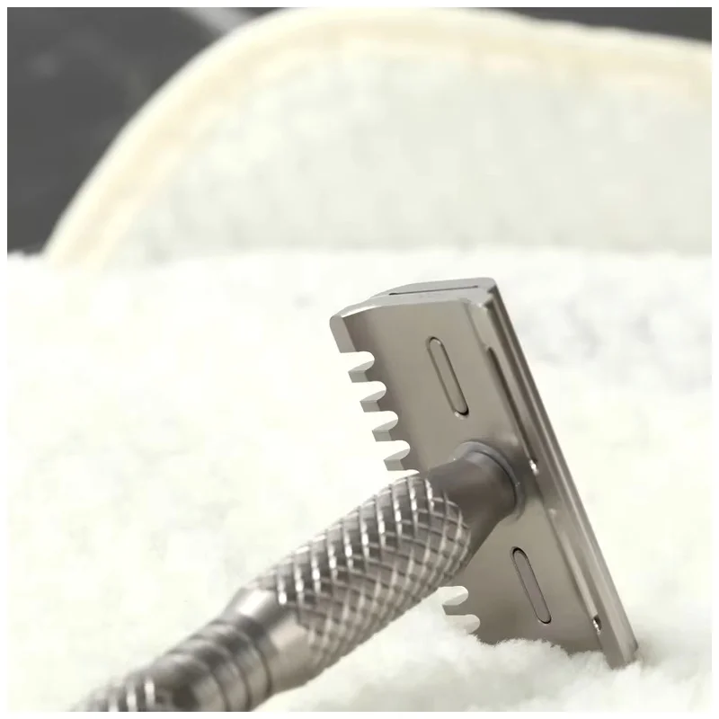 YAQI Comfortable Shave Experience Wet Shave Tools Ghost 90DC Cross Grain Pattern Lightweight Titanium Safety Razor Model