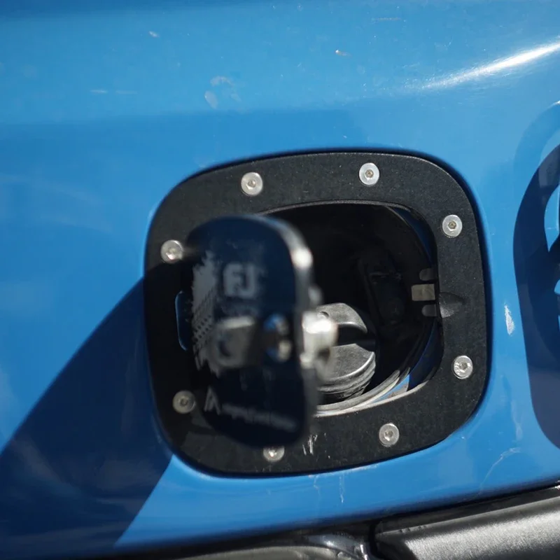 لخزان الوقود من سبائك الألومنيوم المعدل من Toy ota FJ Cruiser مع قفل