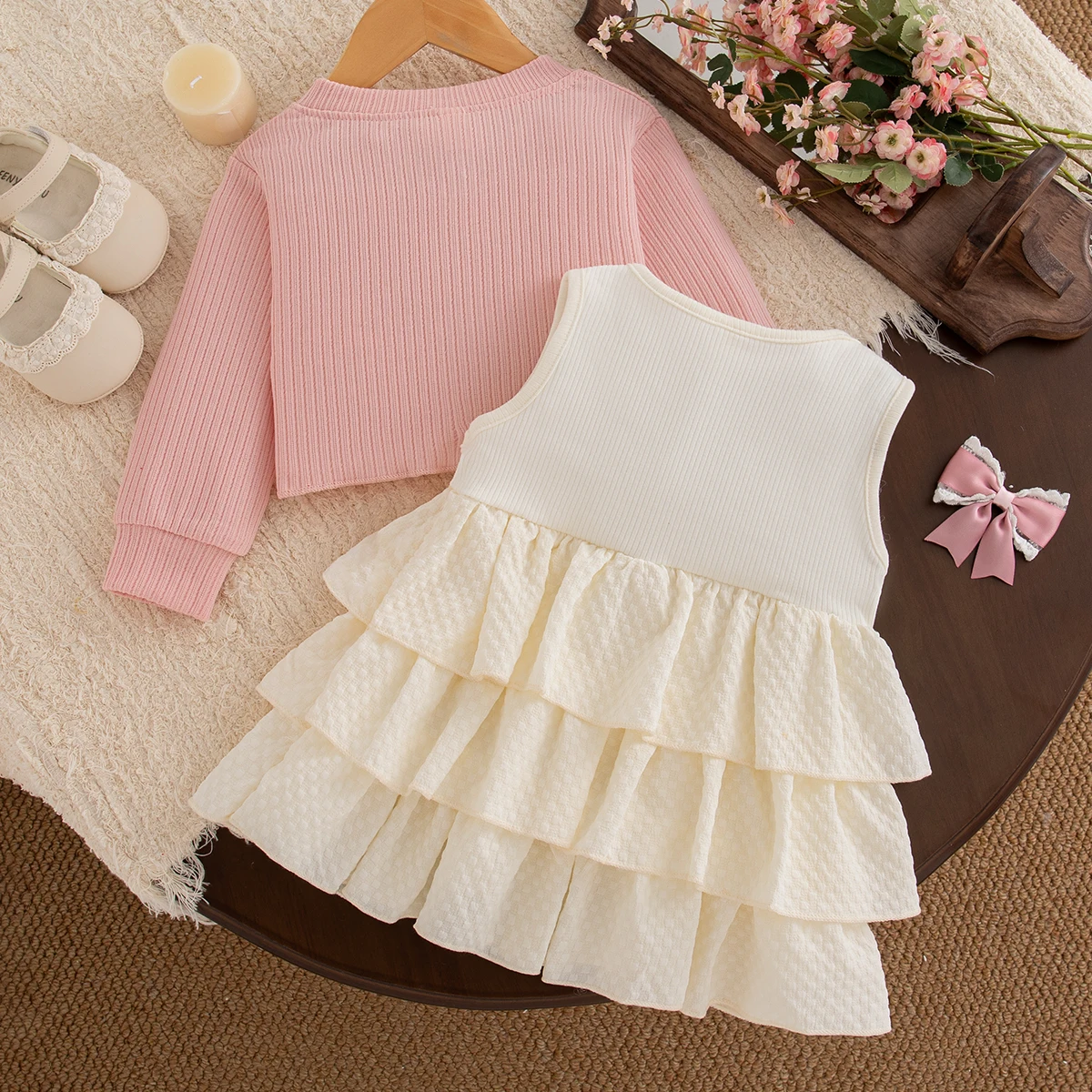 Baby-Mädchen-Kleidungsset: Rote Strickjacke mit Schleife und ärmellosem mehrlagigem Kleid, 2-teiliges Prinzessinnen-Outfit für Mädchen für die Weihnachtsfeier – Detail 4