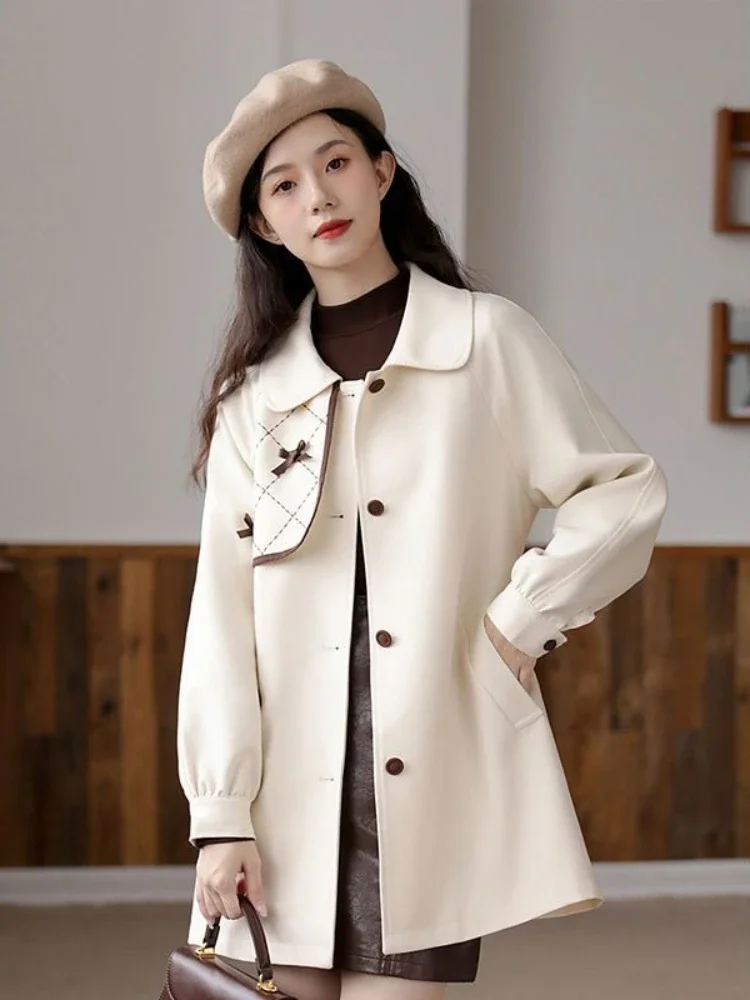 

Весна 2025 года, винтажный белый плащ для миниатюрных женщин, шикарная легкая ветровка средней длины, уникальный дизайн, повседневная верхняя одежда