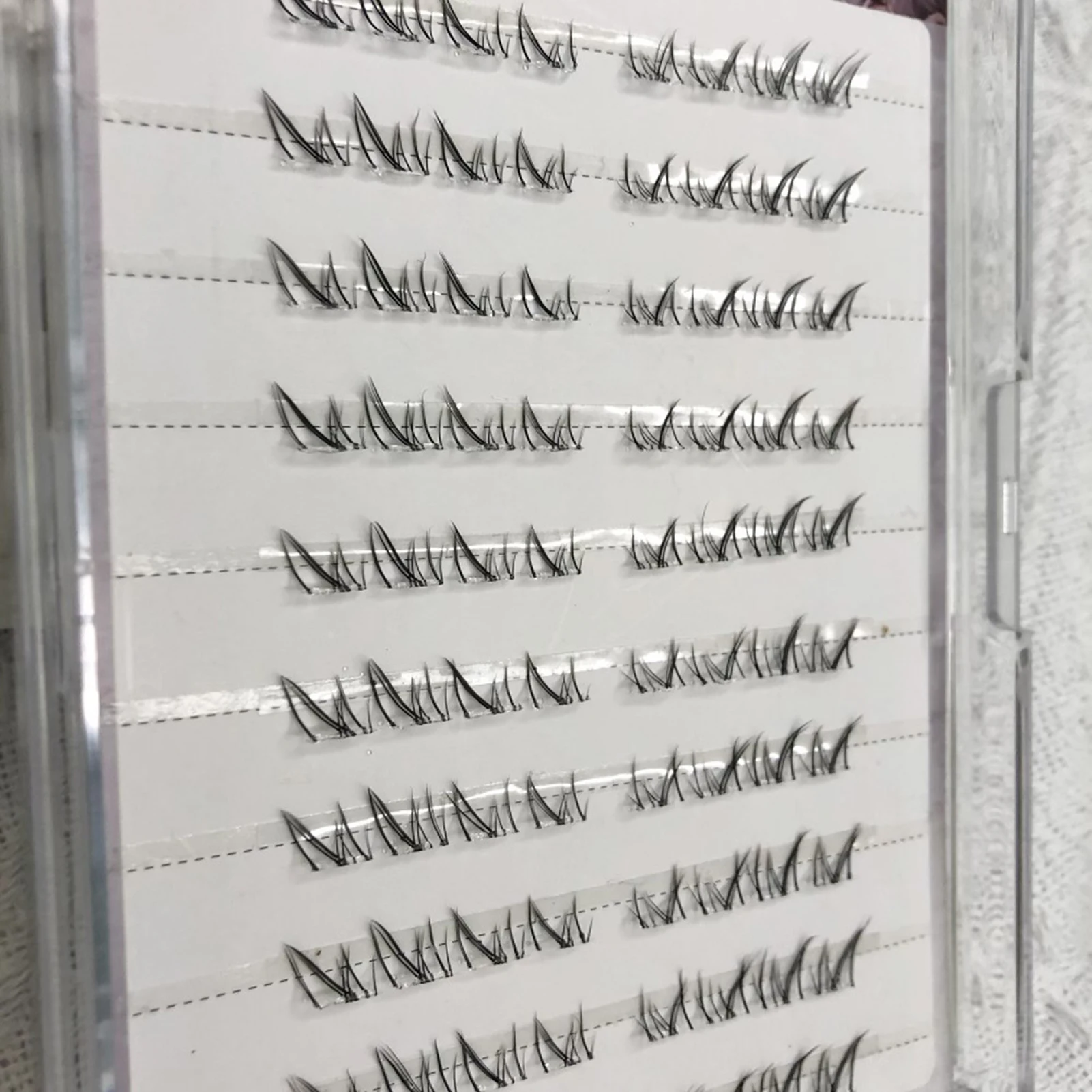 Natürlicher, kleberfrei unter falschen Wimpern, transparentes Band, untere Wimpern, kein Kleber, realistischer Look für die tägliche Partyfotografie