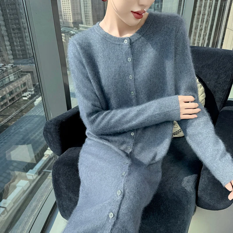 Nieuwe 2025 herfst en winter dames gebreide 100% pure nertsen kasjmier O-hals vest trui jurk slim fit veelzijdige lange trui