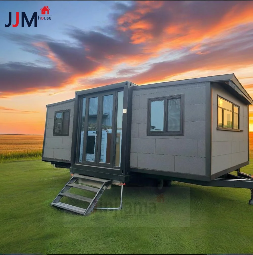 Customized Insulated Glass Prefabricated Houses 5 Room Trailer Container Home Solar Panel For Office Building For Indonesia