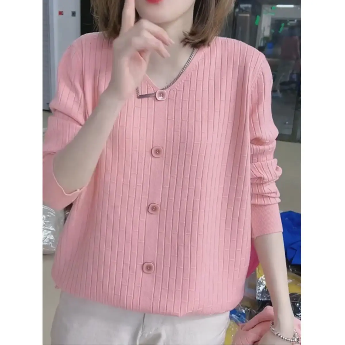 

Свитера Джемперы Кардиганы Женские Пуговицы в форме сердца Субкультура Панк Необработанный край Рваные детали Концертный фестиваль Альтернатива Рок Готика