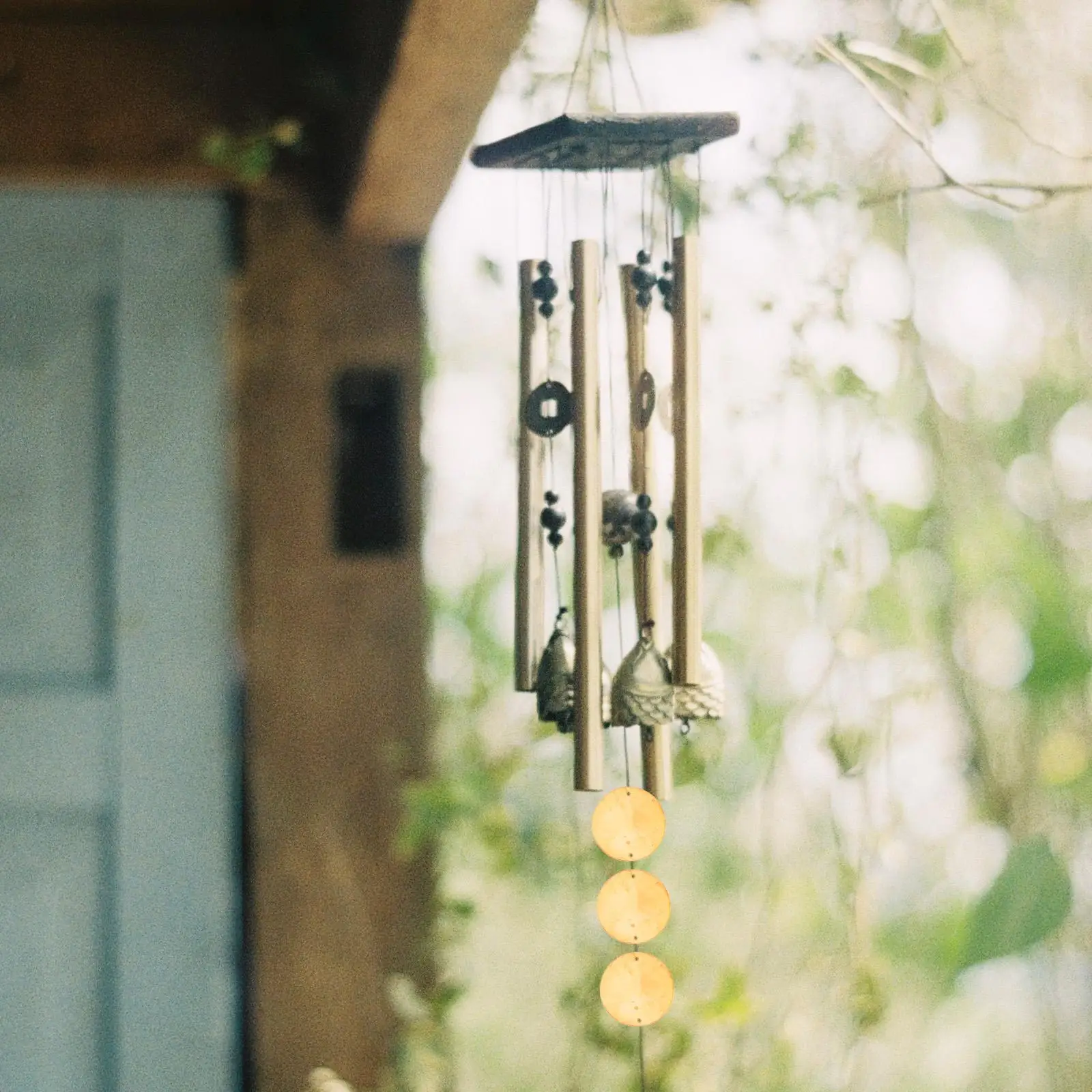 100 Pcs DIY Pendant Decorative Shell Pieces Blue Ornaments Round Shells Charms Material Wind Bell Making Accessories